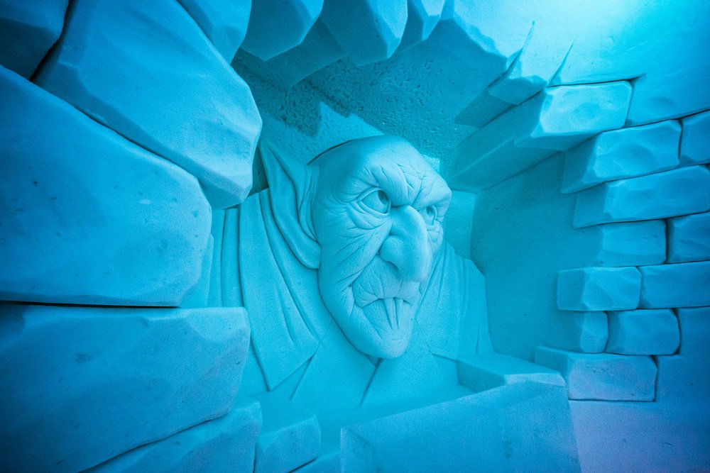 SnowCastle of Kemi – Private VIP Excursion