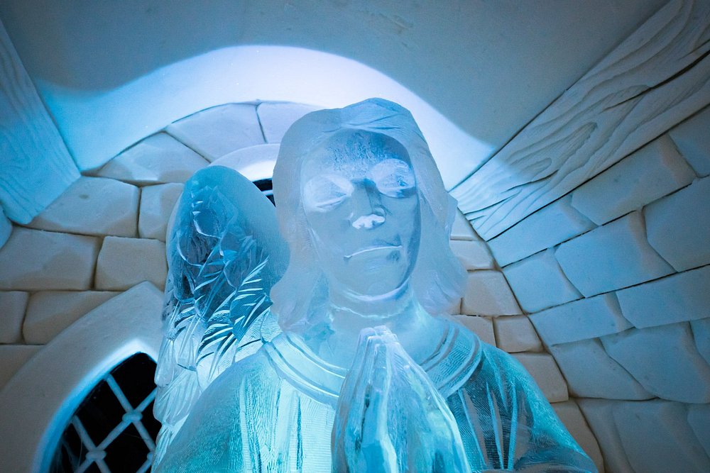 SnowCastle of Kemi – Private VIP Excursion